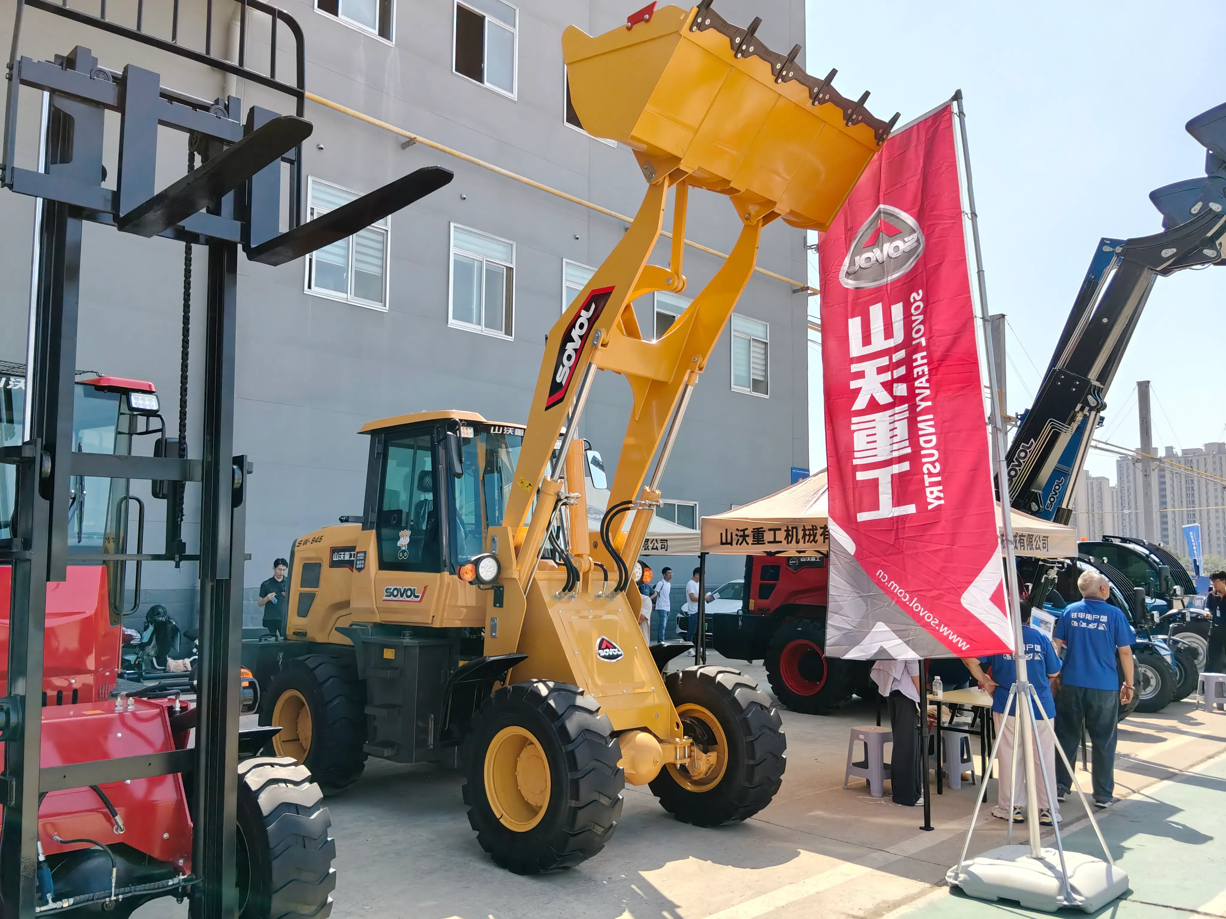 machinery display 3