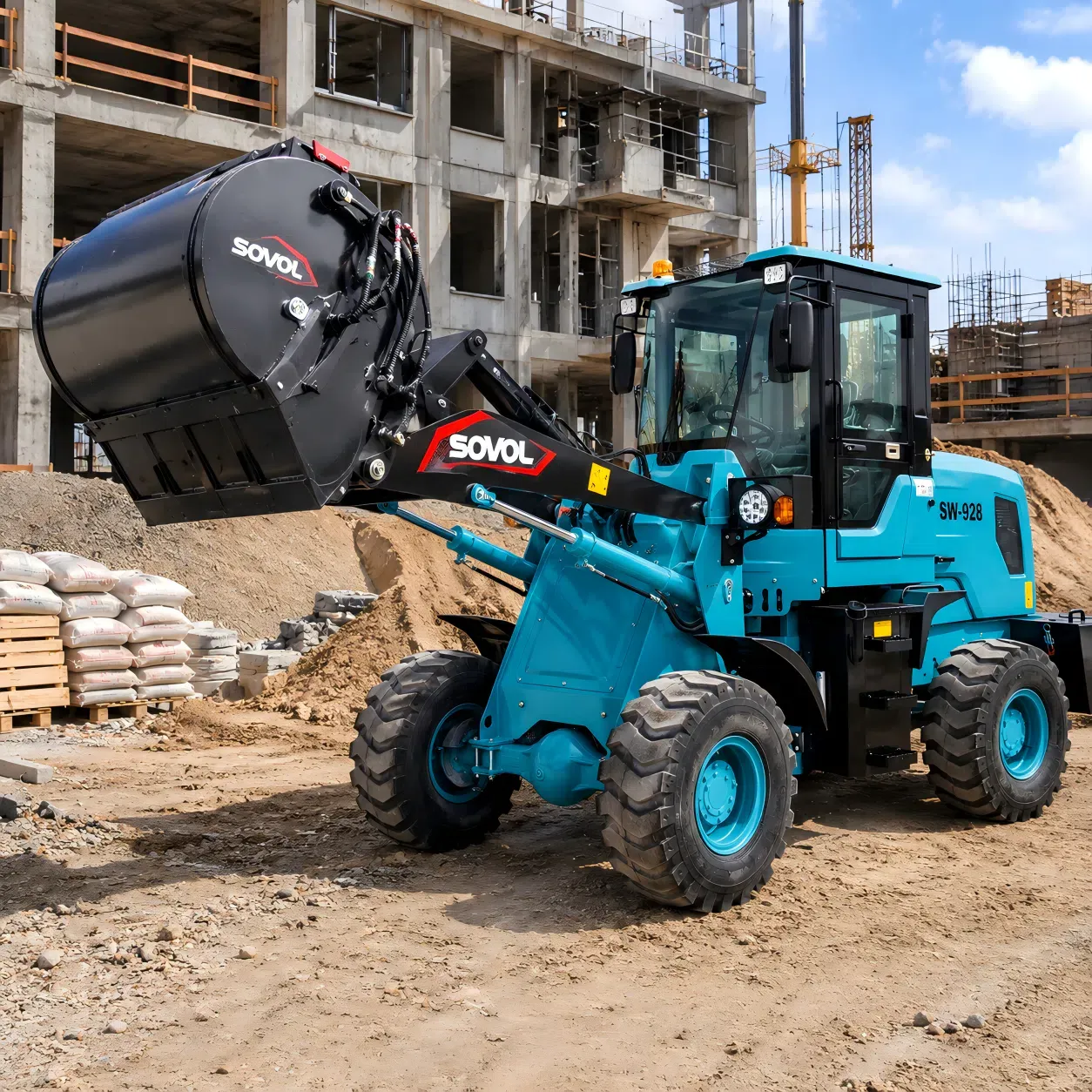 SOVOL SW928 tekerlekli yükleyici, beton karıştırma kepçesiyle donatılmış, küçük parti beton hazırlama, agrega taşıma ve şantiye malzeme transferini destekler