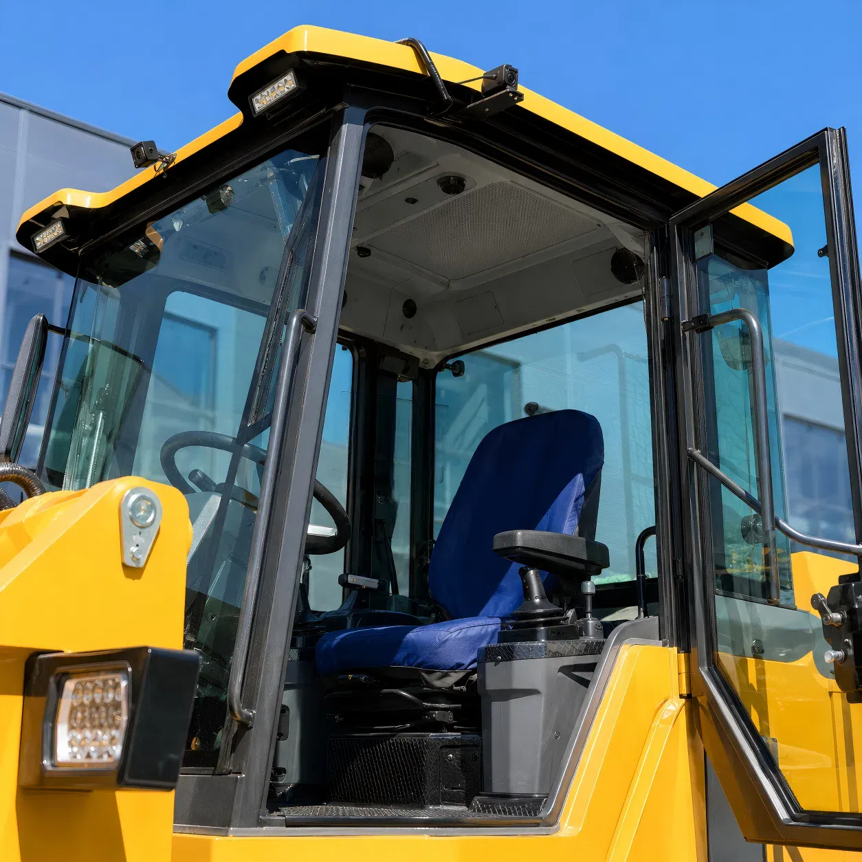 Luxury Cab Wheel Loader with 4-Channel Cameras