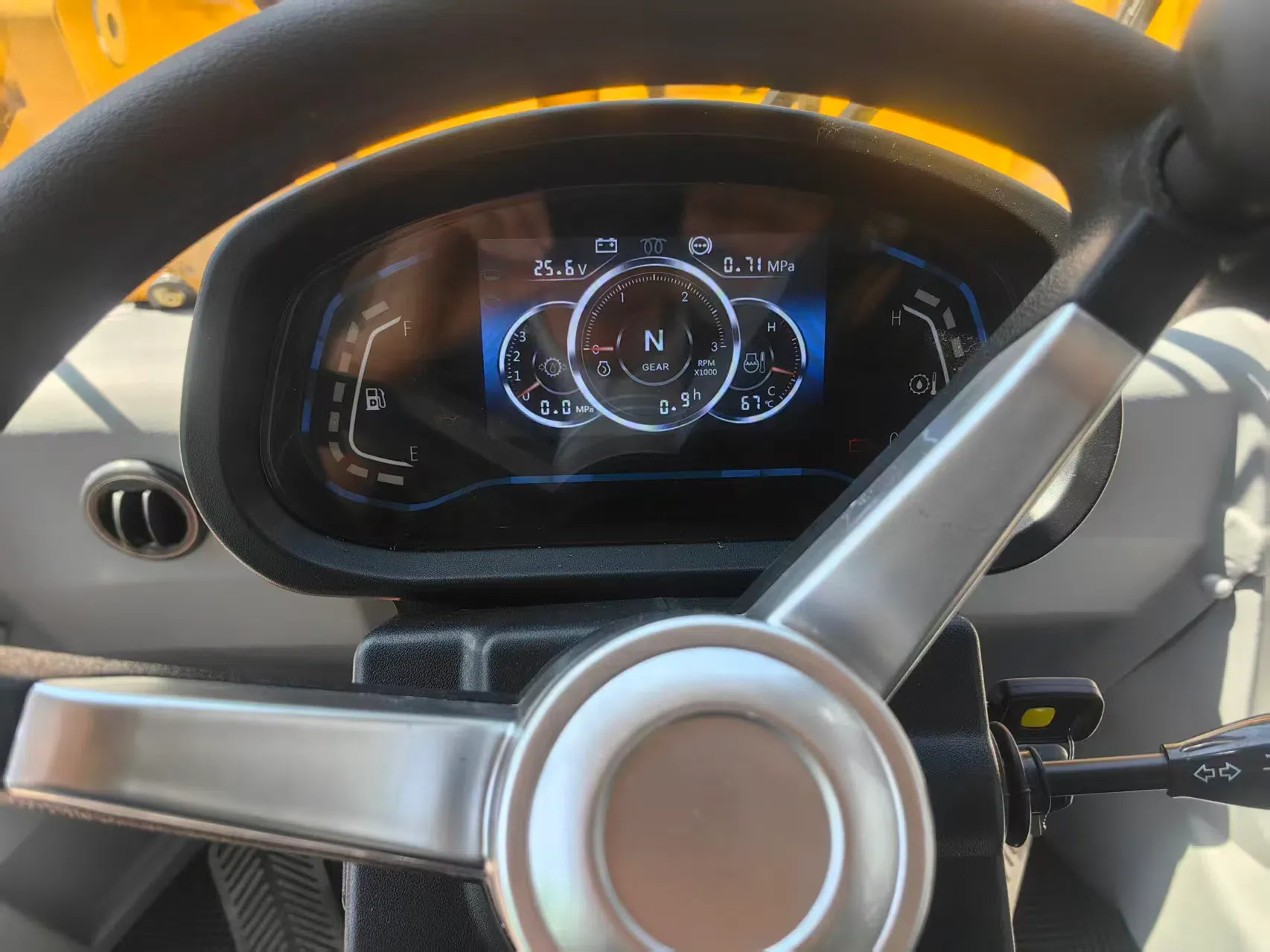 Digital Dashboard for Wheel Loaders